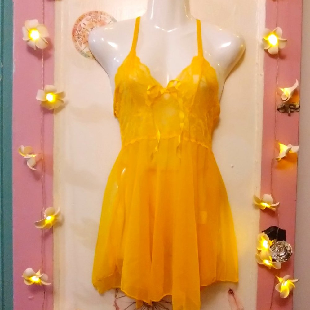 Avidlove (M) Buttercup Yellow Floral Lace and Sheer Lingerie Set